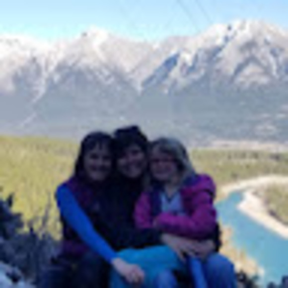 Meet your Posher, Kandi - Picture 1 of 1